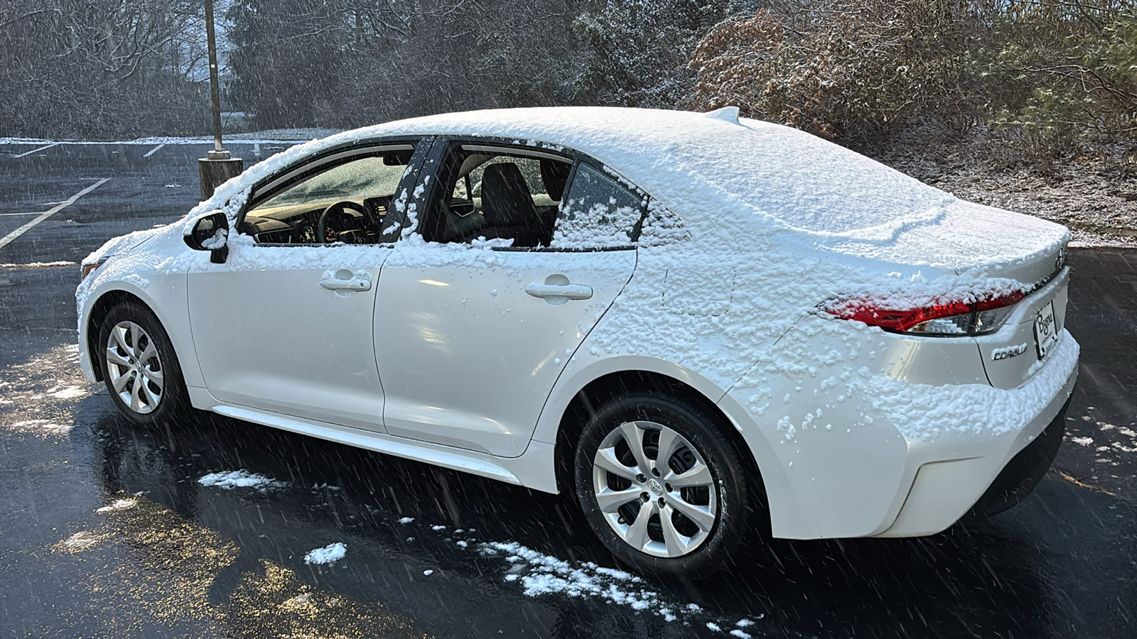 2023 Toyota Corolla LE 39