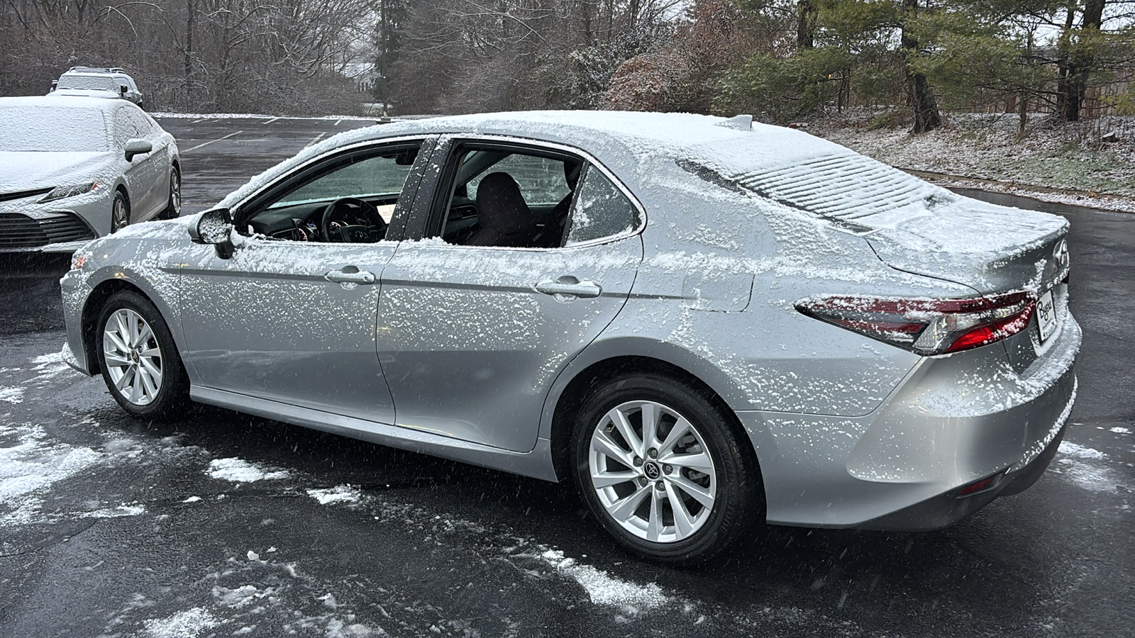 2023 Toyota Camry LE 38