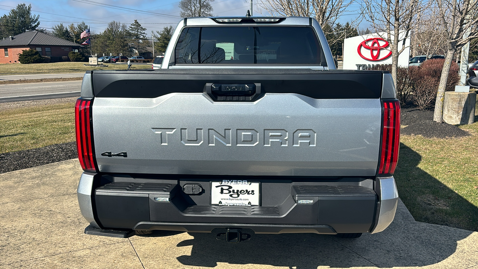 2024 Toyota Tundra 4WD SR 11