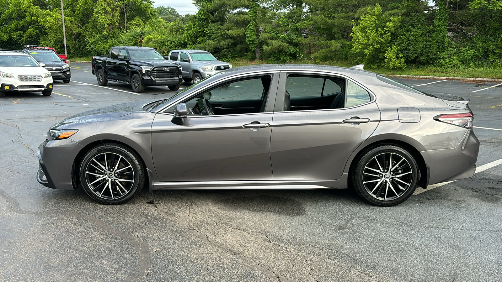 2022 Toyota Camry SE 11