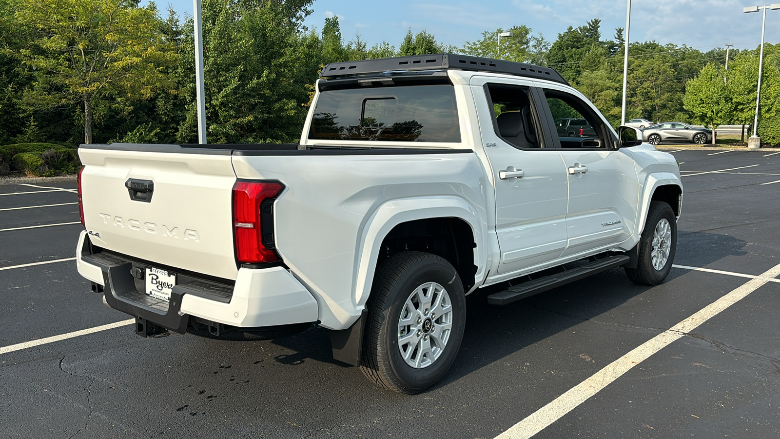 2024 Toyota Tacoma 4WD  10