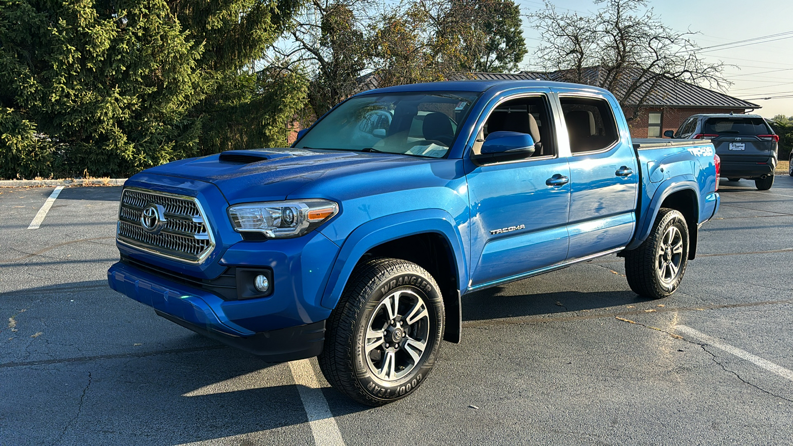 2017 Toyota Tacoma TRD Sport 10