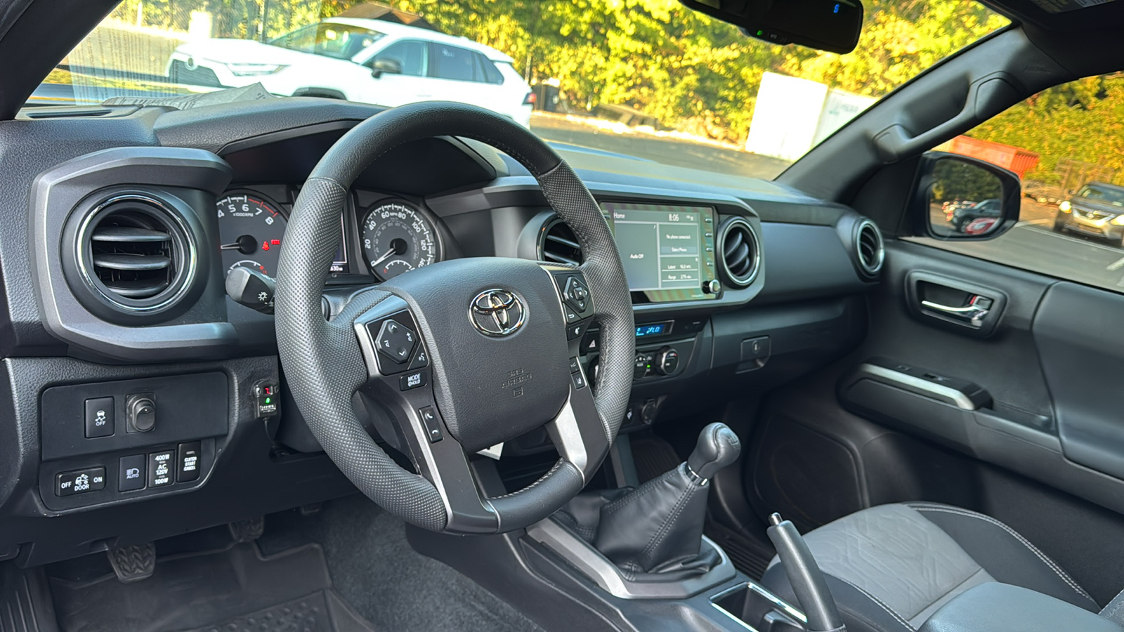 2022 Toyota Tacoma TRD Off-Road 13