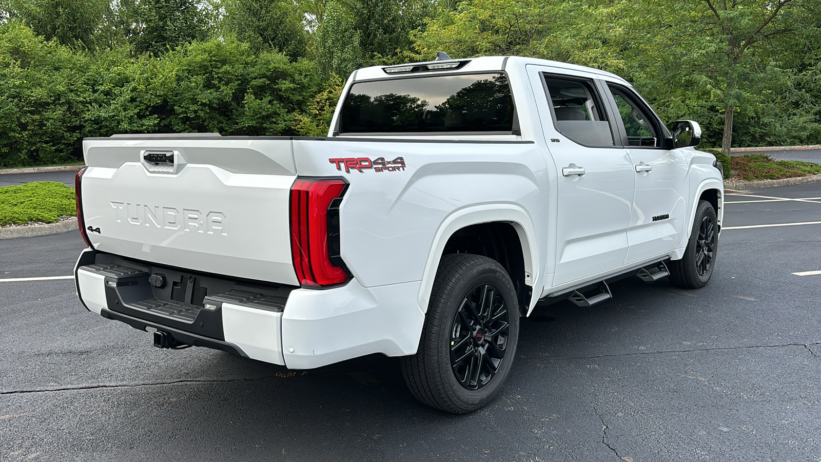 2024 Toyota Tundra 4WD SR5 10