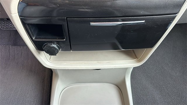 2011 Toyota Sienna Base 28