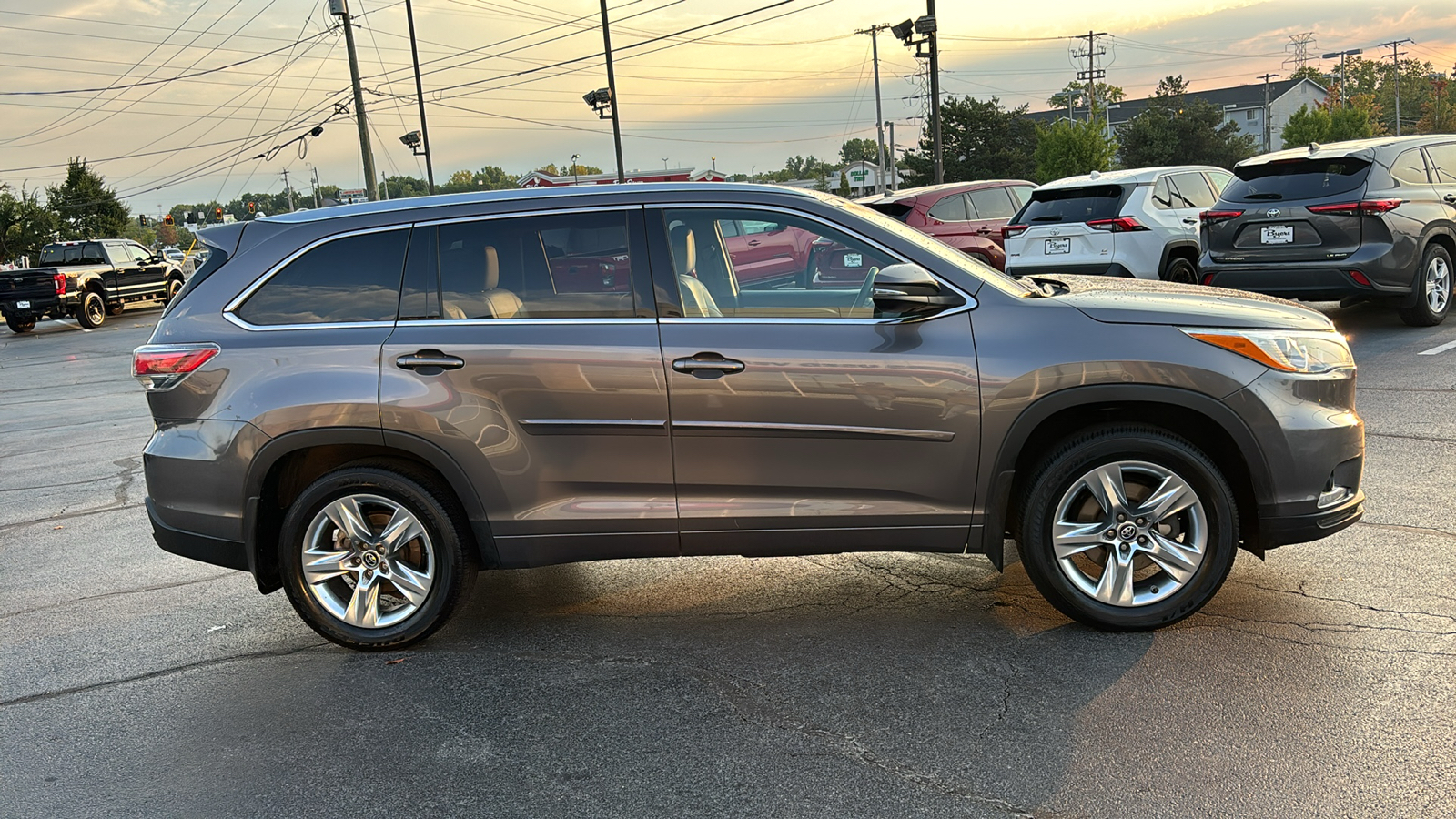 2016 Toyota Highlander Limited 3