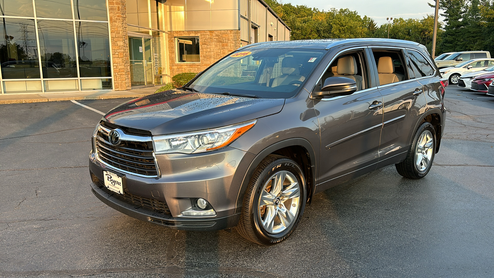 2016 Toyota Highlander Limited 10