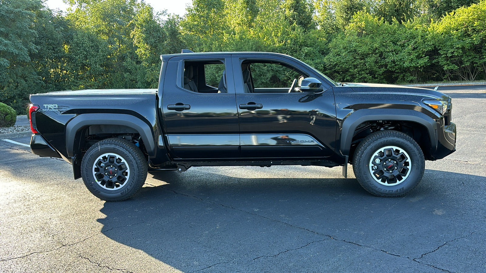 2024 Toyota Tacoma 4WD TRD Off-Road 3