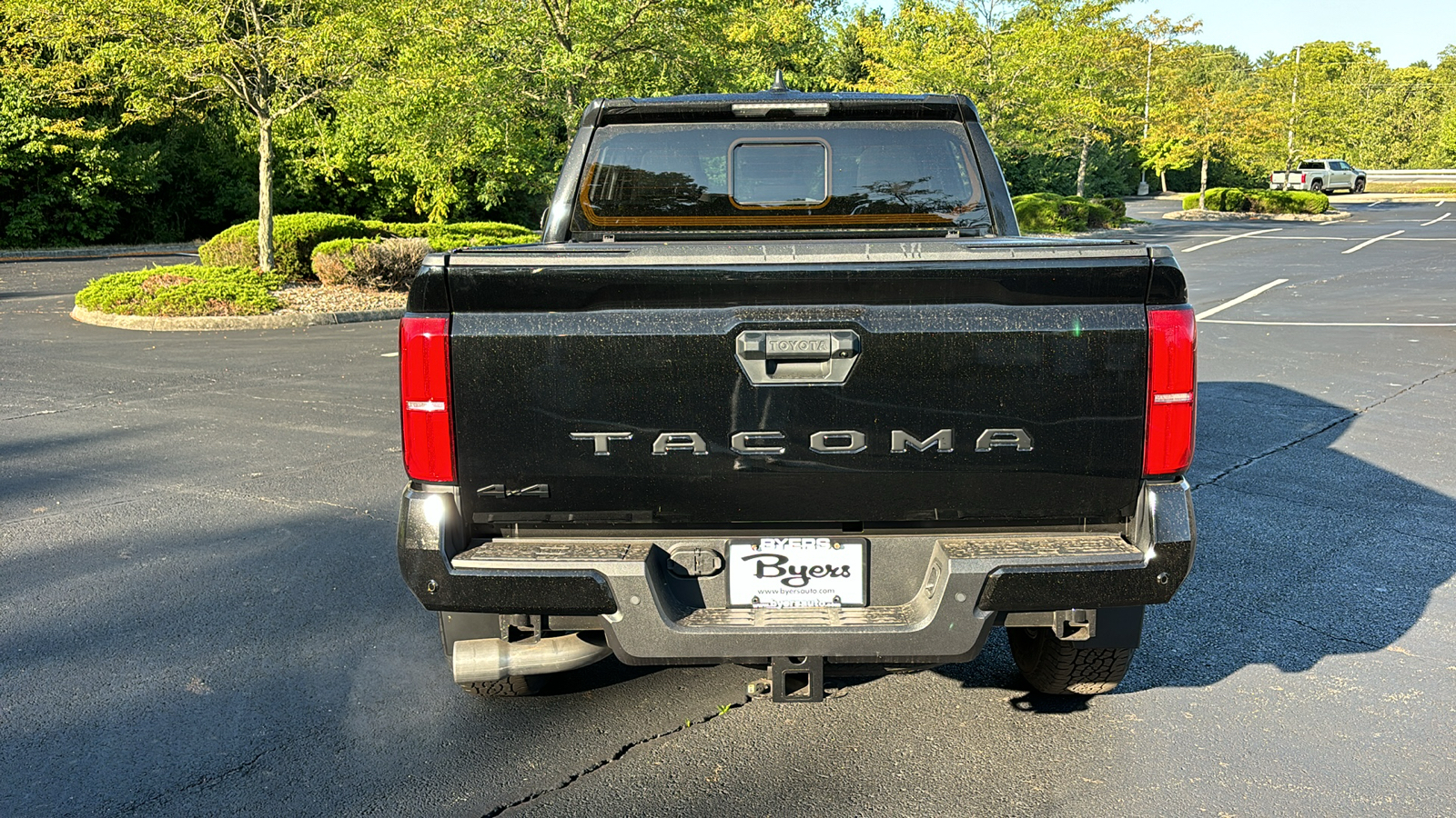 2024 Toyota Tacoma 4WD TRD Off-Road 11