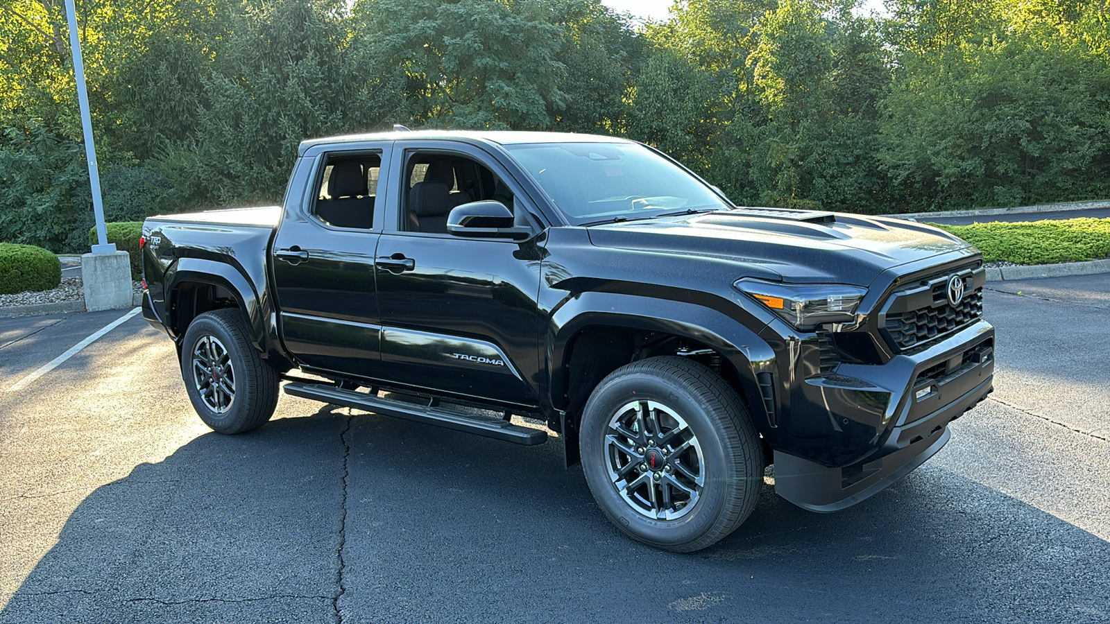 2024 Toyota Tacoma 4WD TRD Sport 2