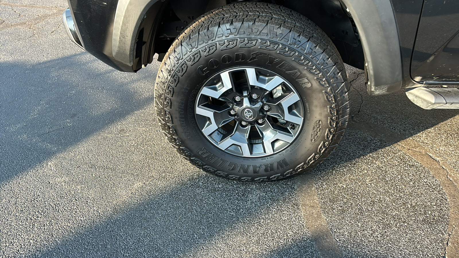 2023 Toyota Tacoma TRD Off-Road 12