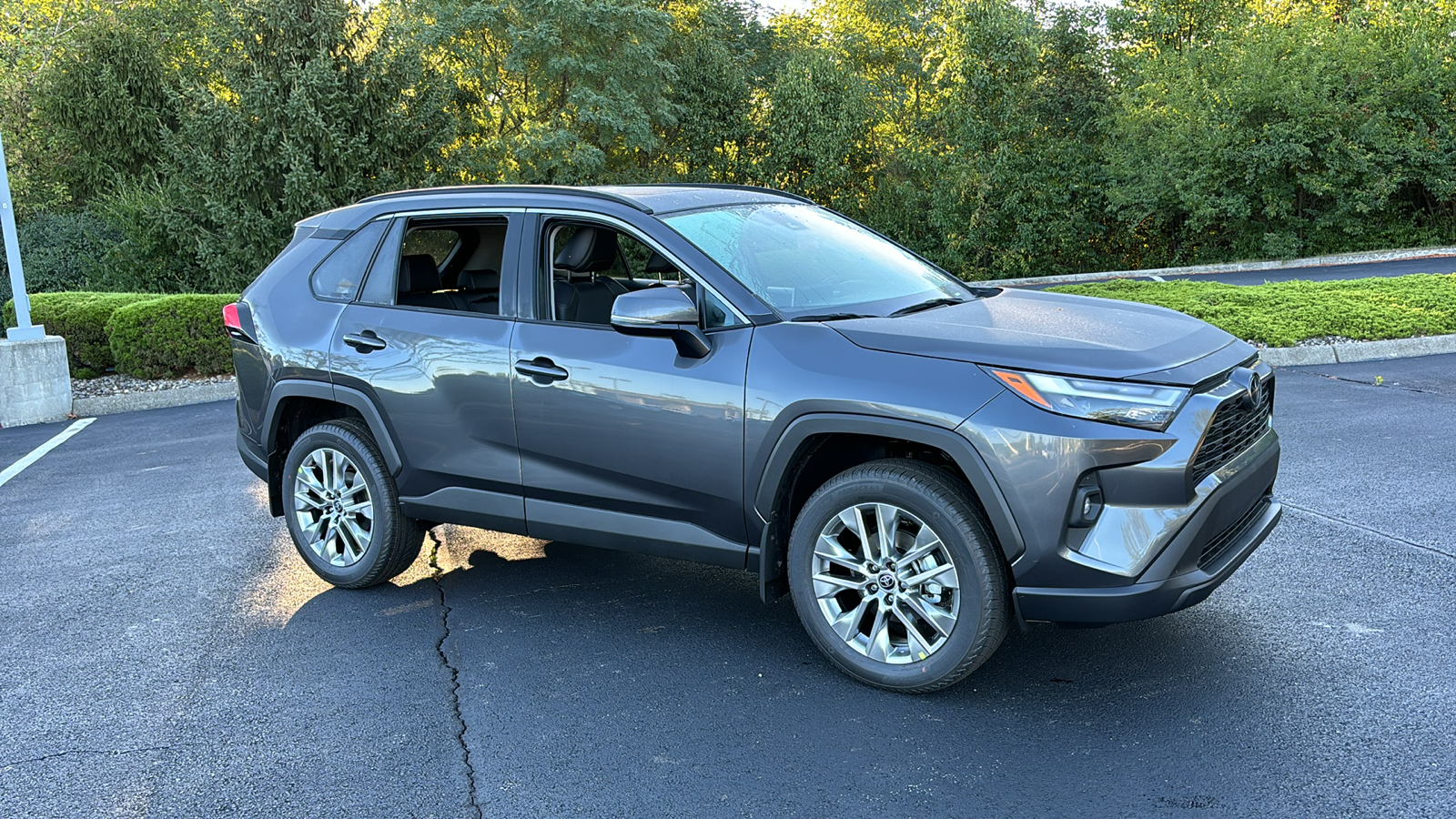 2024 Toyota RAV4 XLE Premium 2