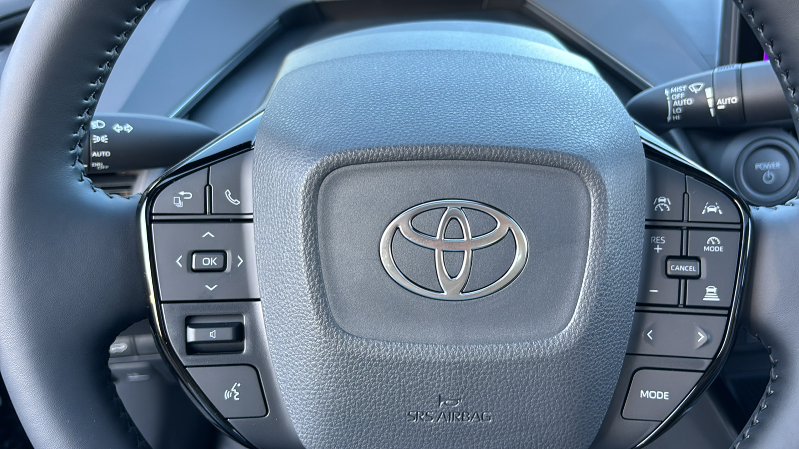 2024 Toyota Prius Limited 24