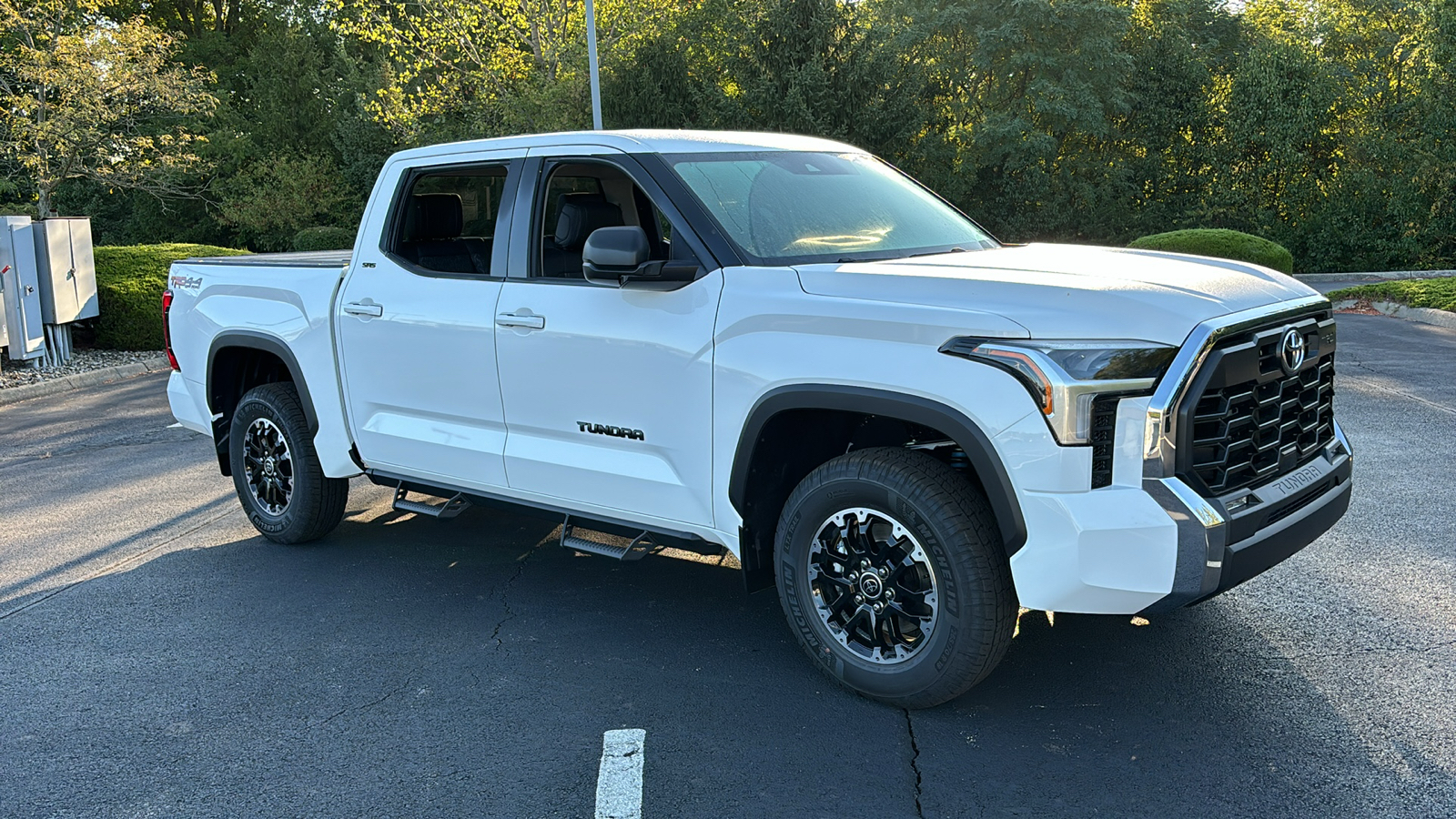 2024 Toyota Tundra 4WD SR5 2