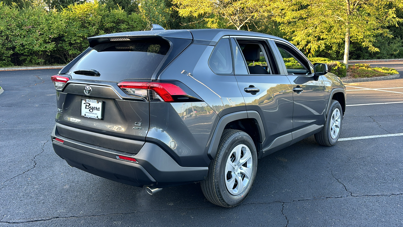 2024 Toyota RAV4 LE 10