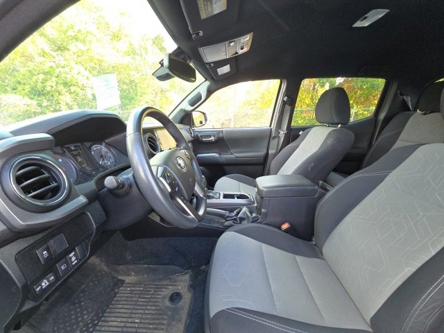 2021 Toyota Tacoma TRD Sport 11