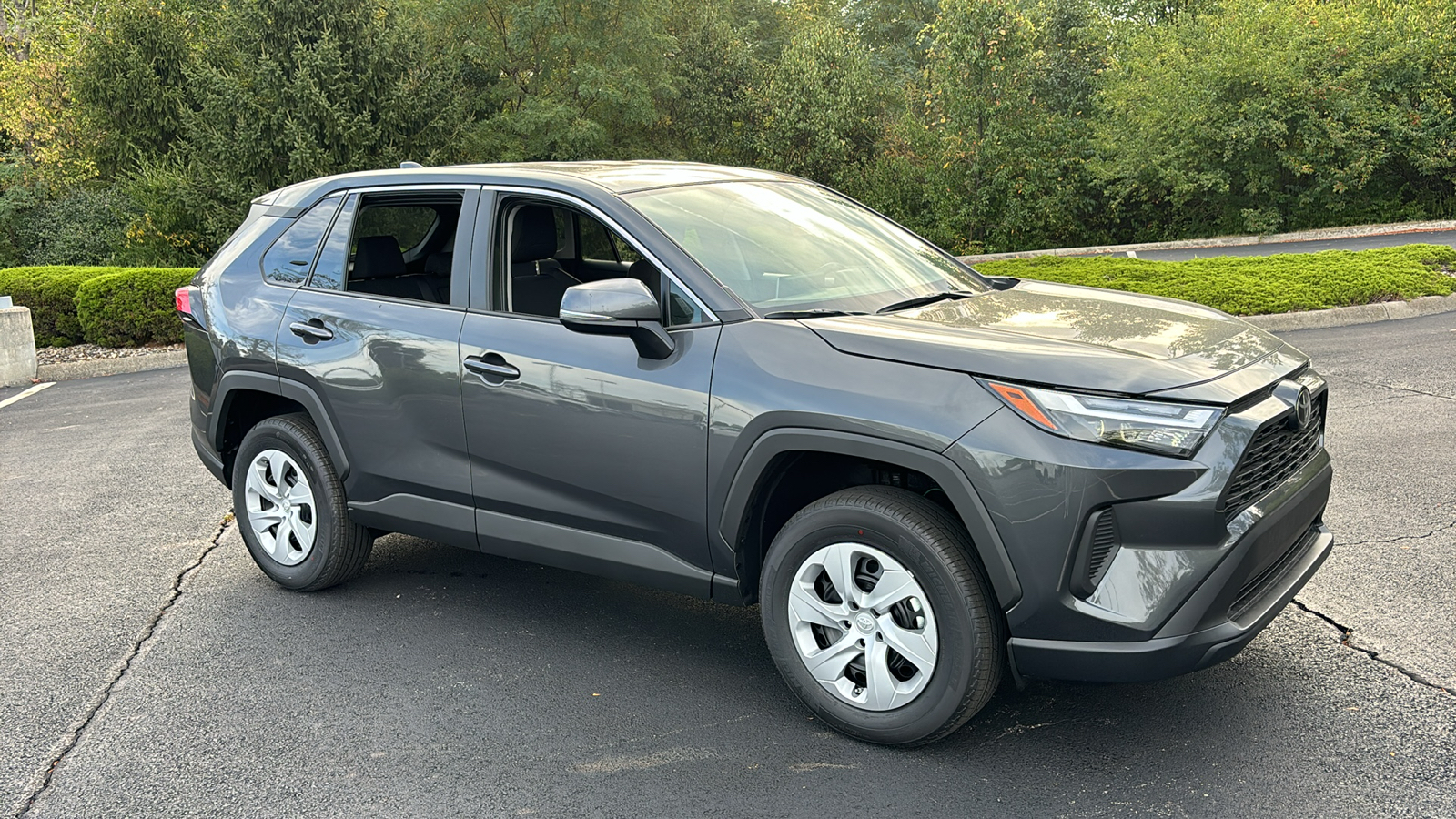 2024 Toyota RAV4 LE 2