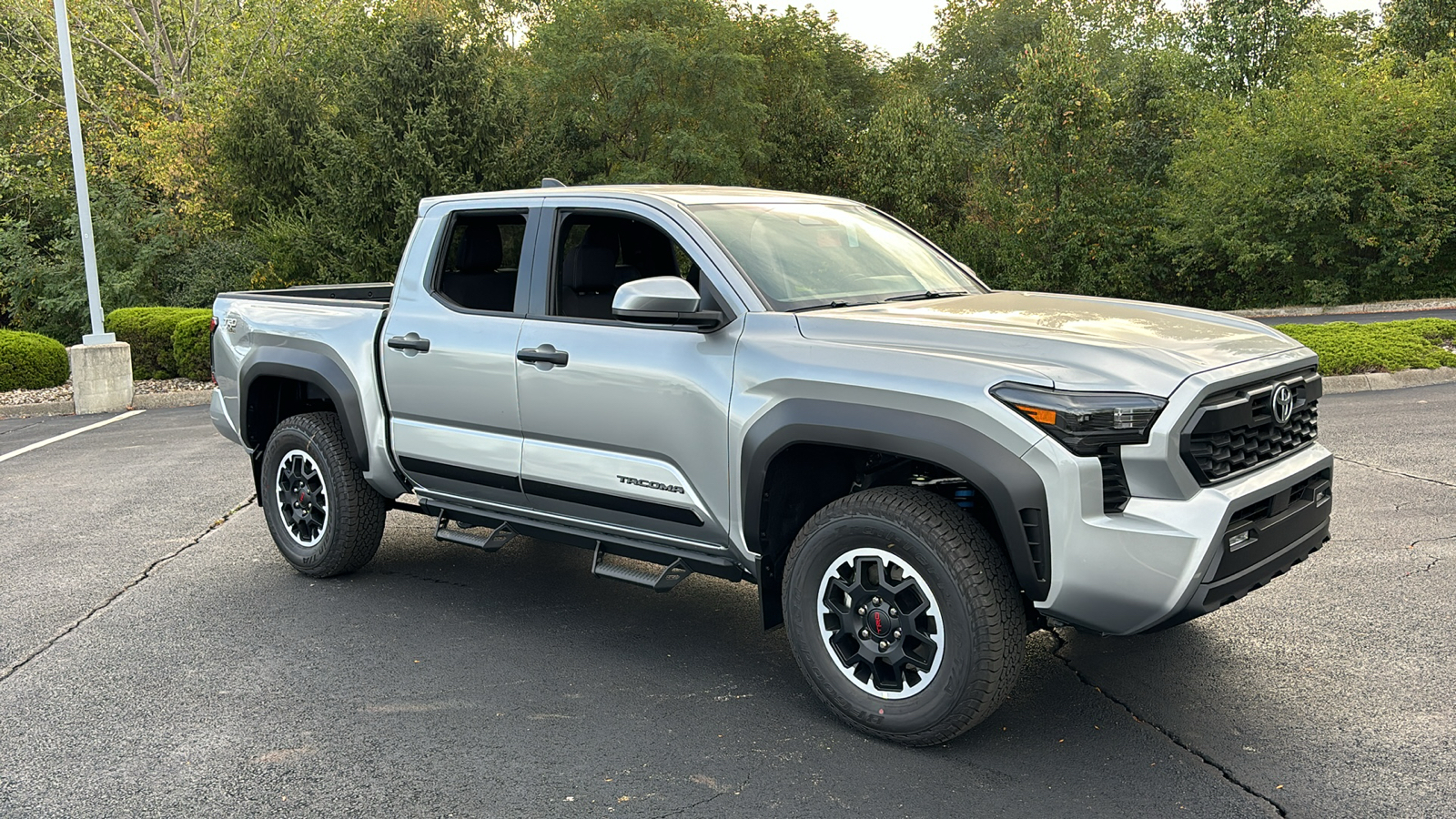 2024 Toyota Tacoma 4WD TRD Off-Road 2