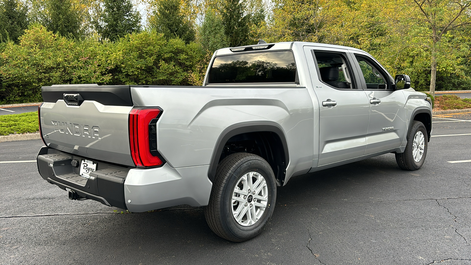 2024 Toyota Tundra 4WD SR5 10