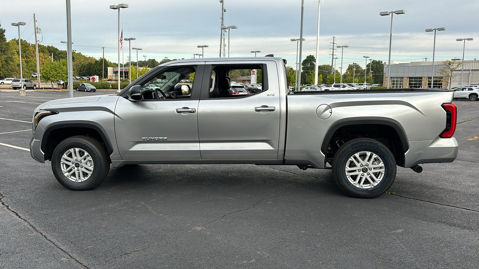 2024 Toyota Tundra 4WD SR5 15