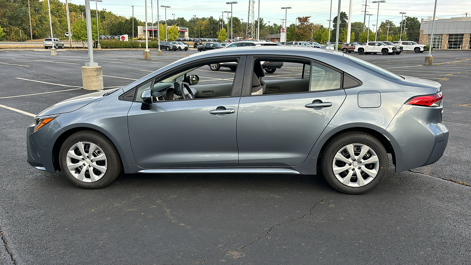 2024 Toyota Corolla LE 13