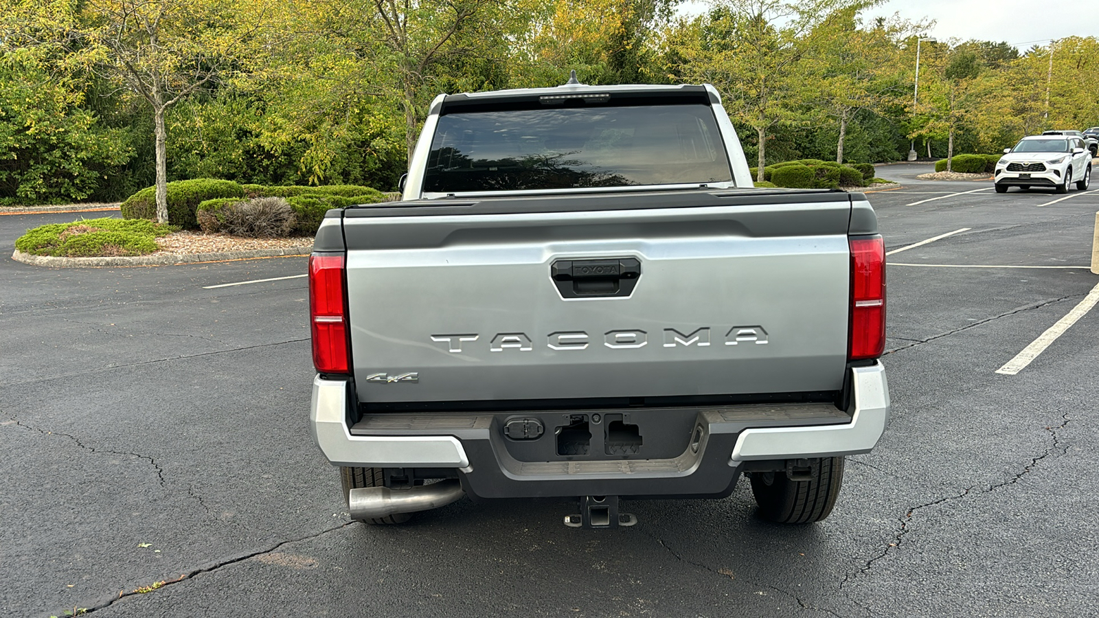 2024 Toyota Tacoma 4WD  11