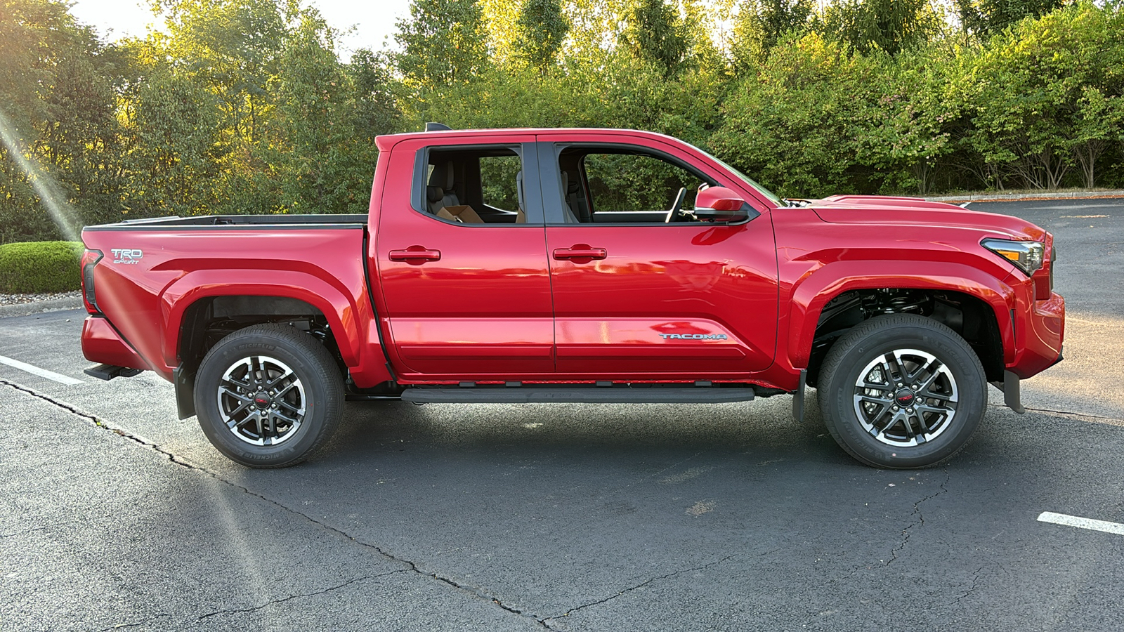 2024 Toyota Tacoma SR5 3