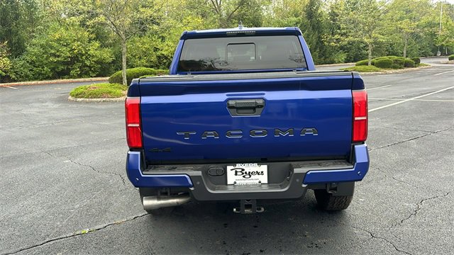 2024 Toyota Tacoma 4WD TRD Off-Road 11