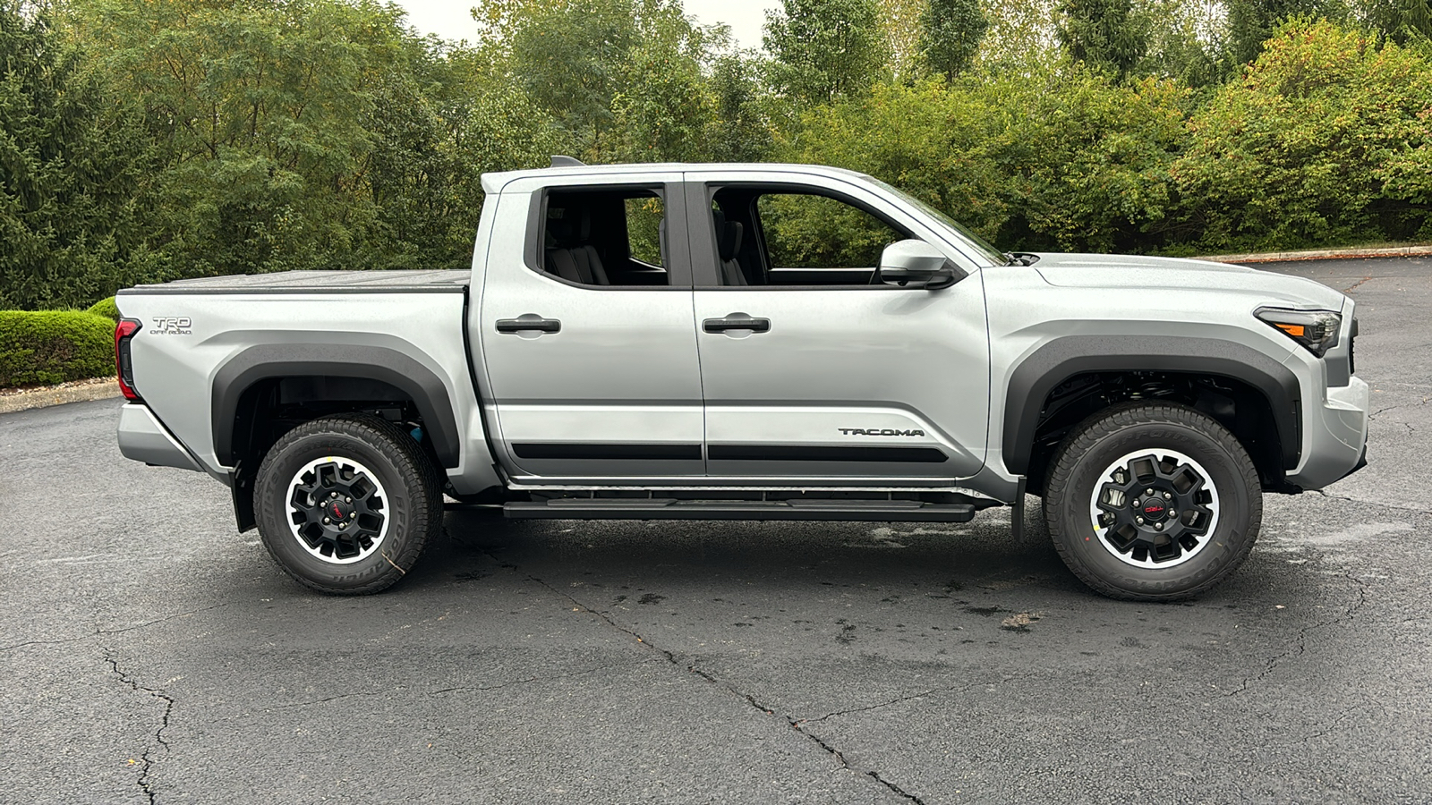 2024 Toyota Tacoma 4WD TRD Off-Road 3