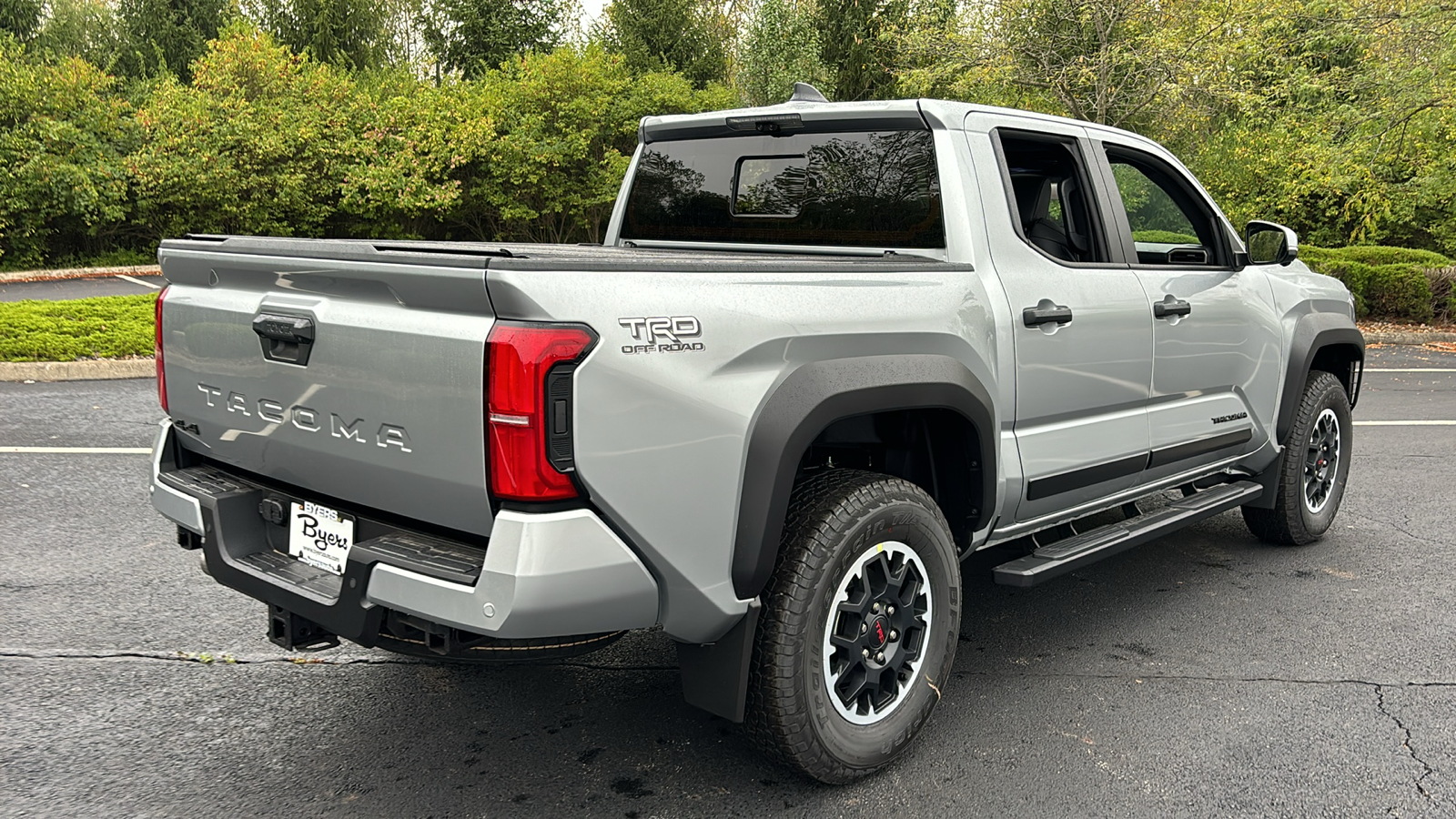 2024 Toyota Tacoma 4WD TRD Off-Road 10