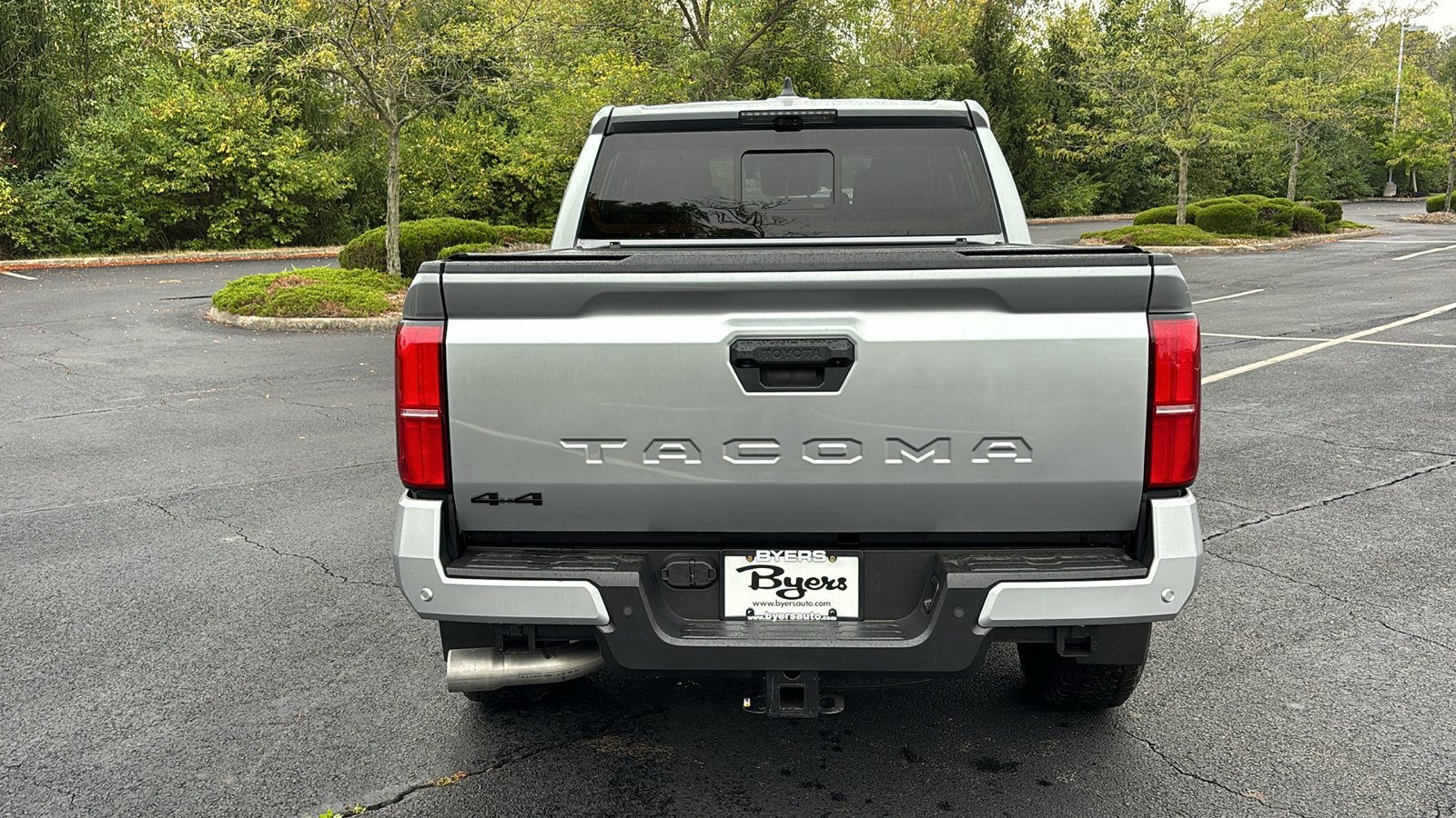 2024 Toyota Tacoma 4WD TRD Off-Road 11