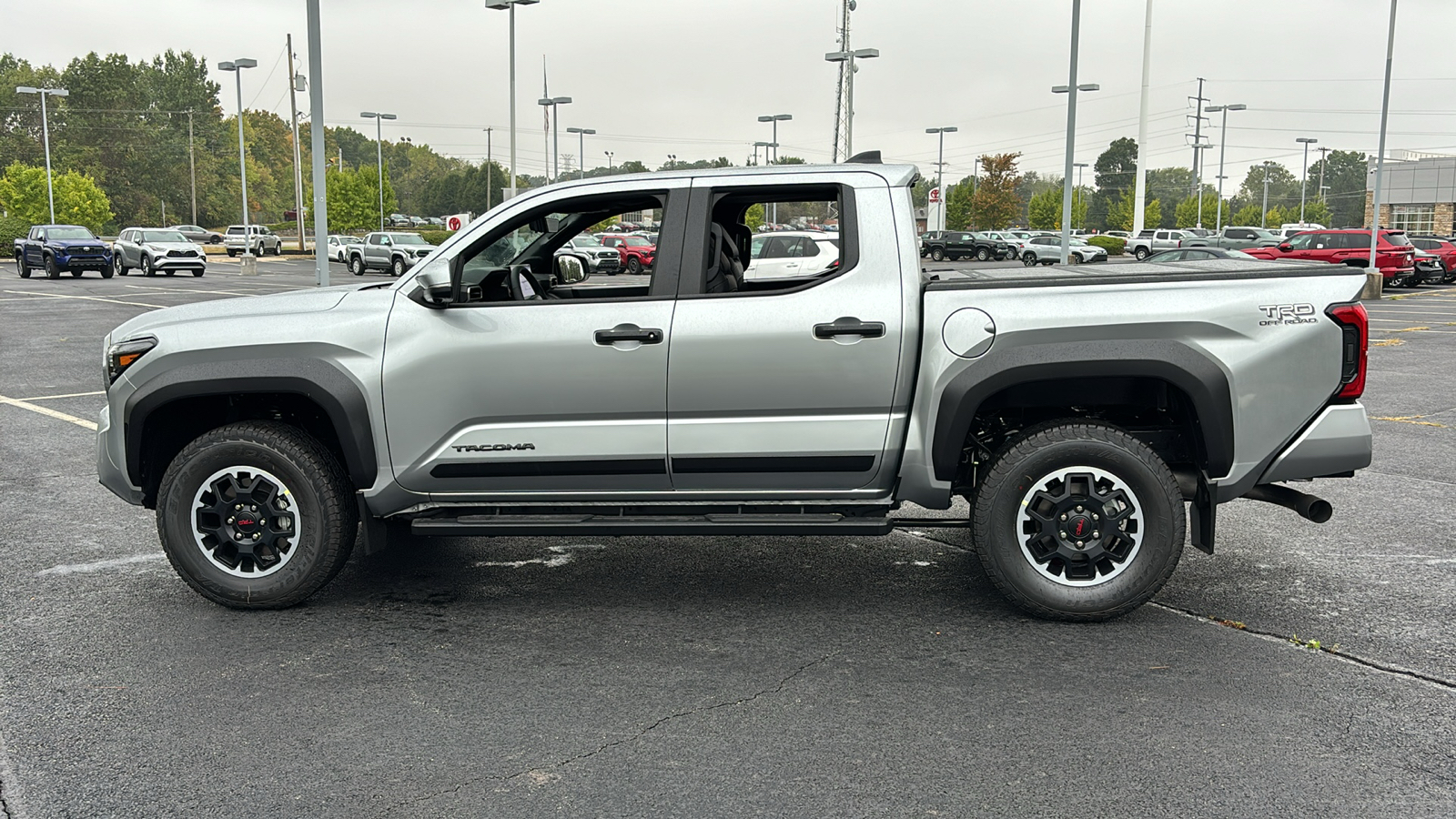 2024 Toyota Tacoma 4WD TRD Off-Road 15