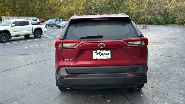 2021 Toyota RAV4 LE 41