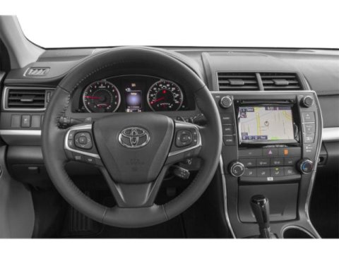 2015 Toyota Camry SE 7