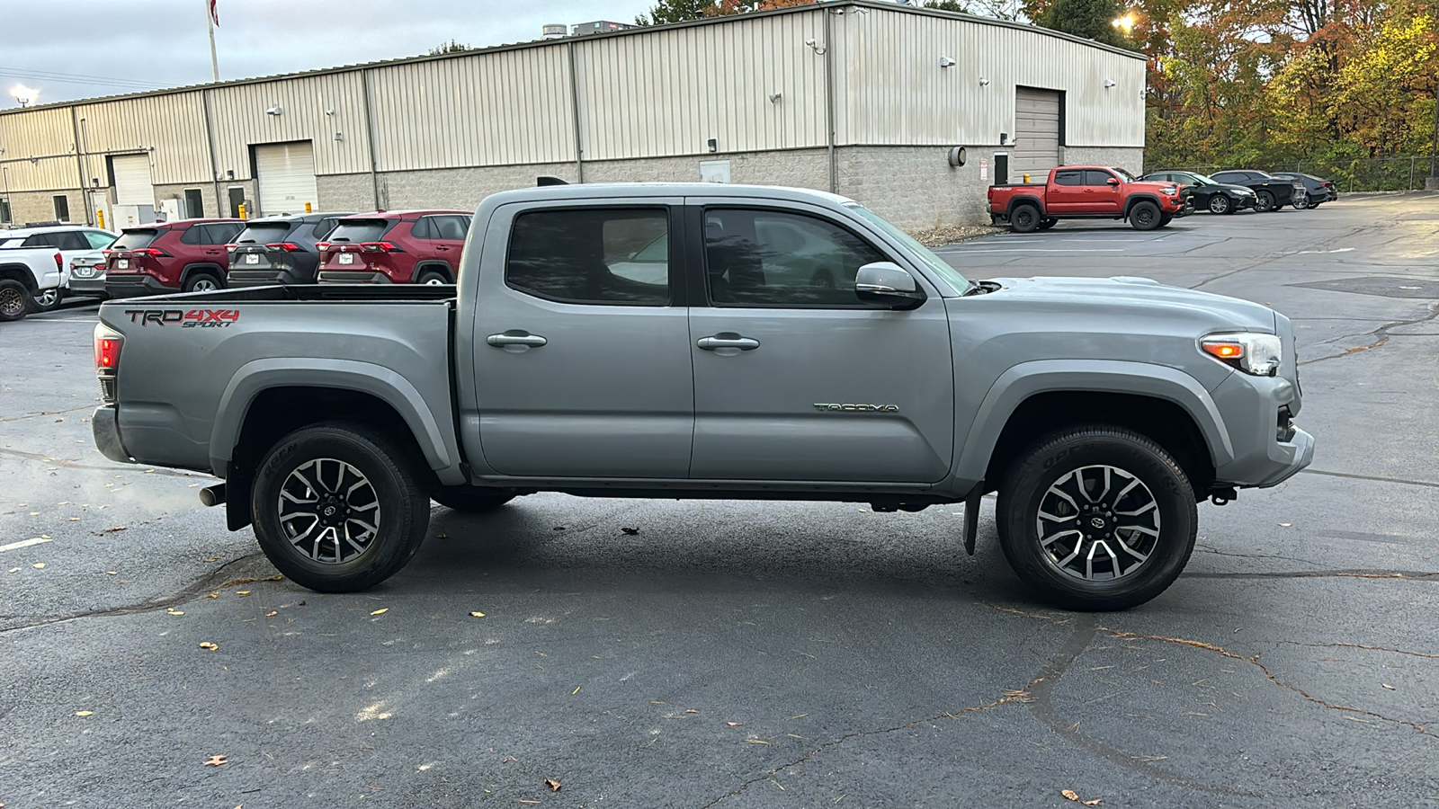 2020 Toyota Tacoma TRD Sport 3