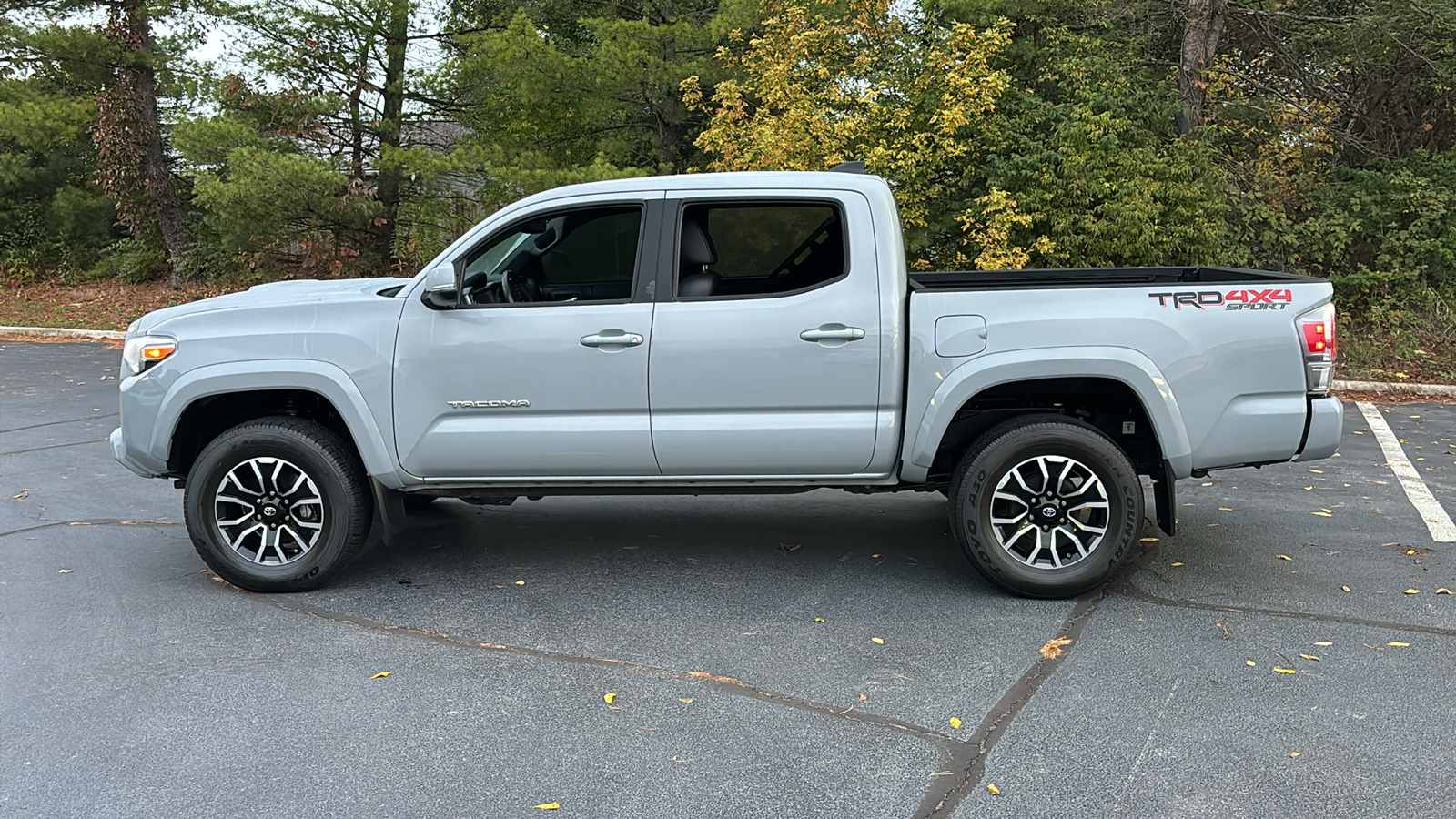 2020 Toyota Tacoma TRD Sport 11