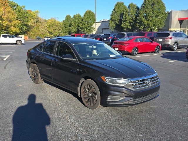 2019 Volkswagen Jetta SEL Premium 2