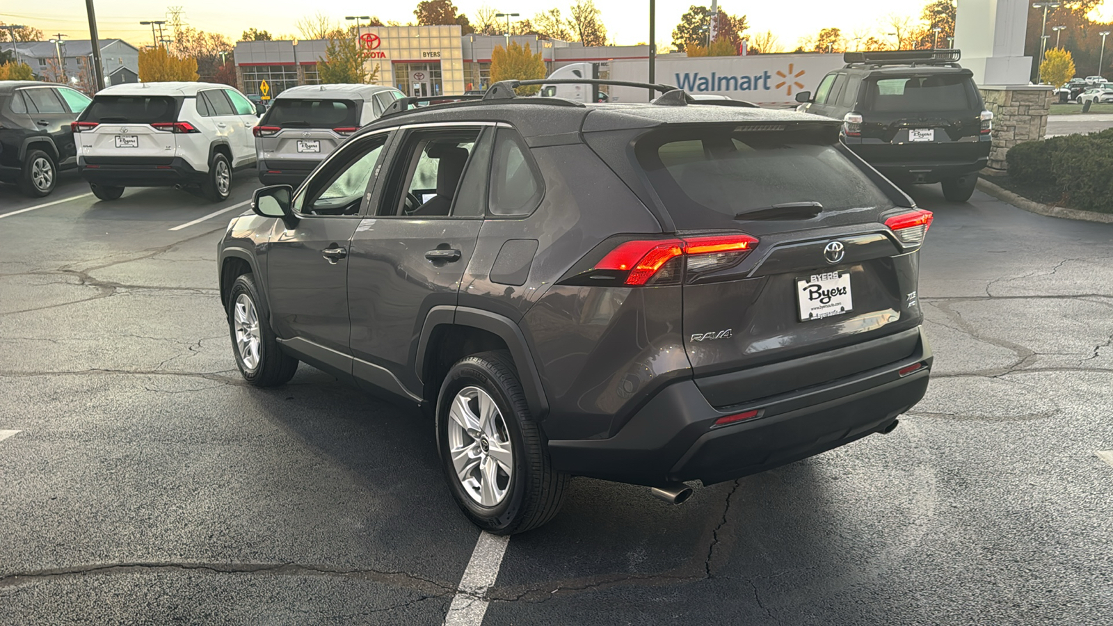 2021 Toyota RAV4 XLE 39