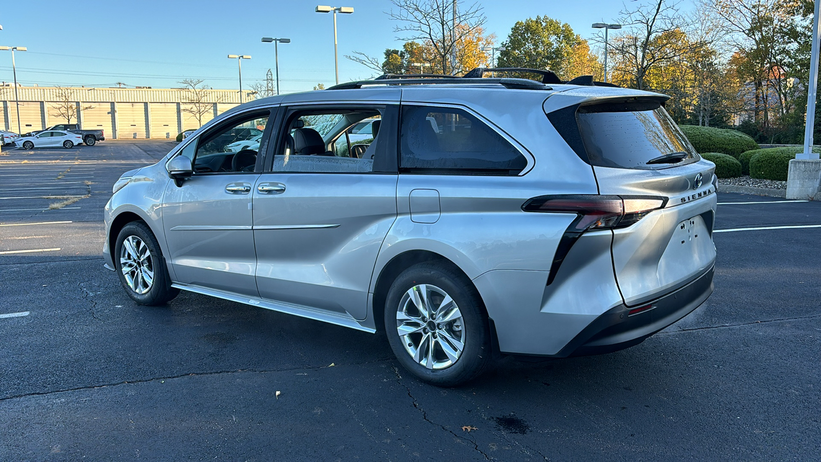 2024 Toyota Sienna XLE 13