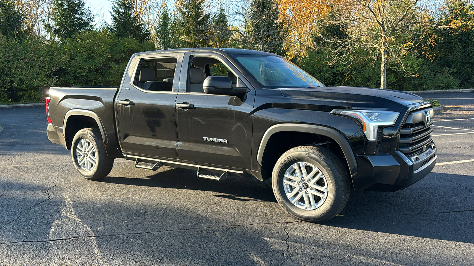 2024 Toyota Tundra 4WD SR5 1