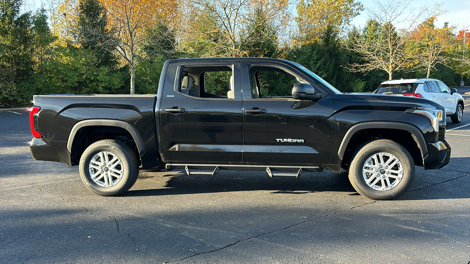 2024 Toyota Tundra 4WD SR5 2