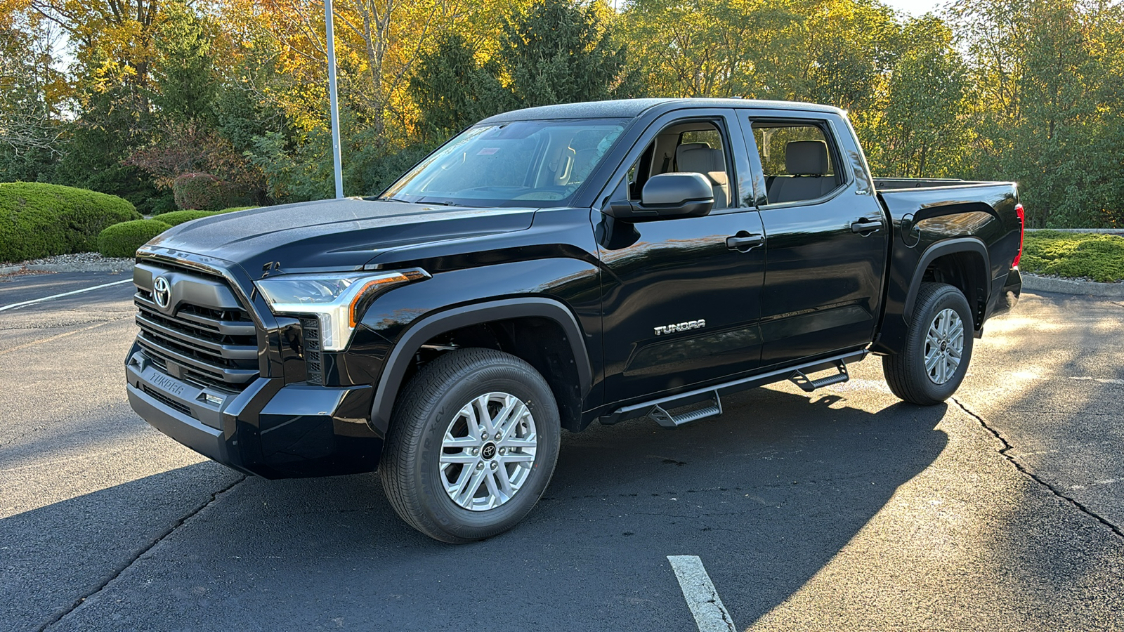 2024 Toyota Tundra 4WD SR5 40