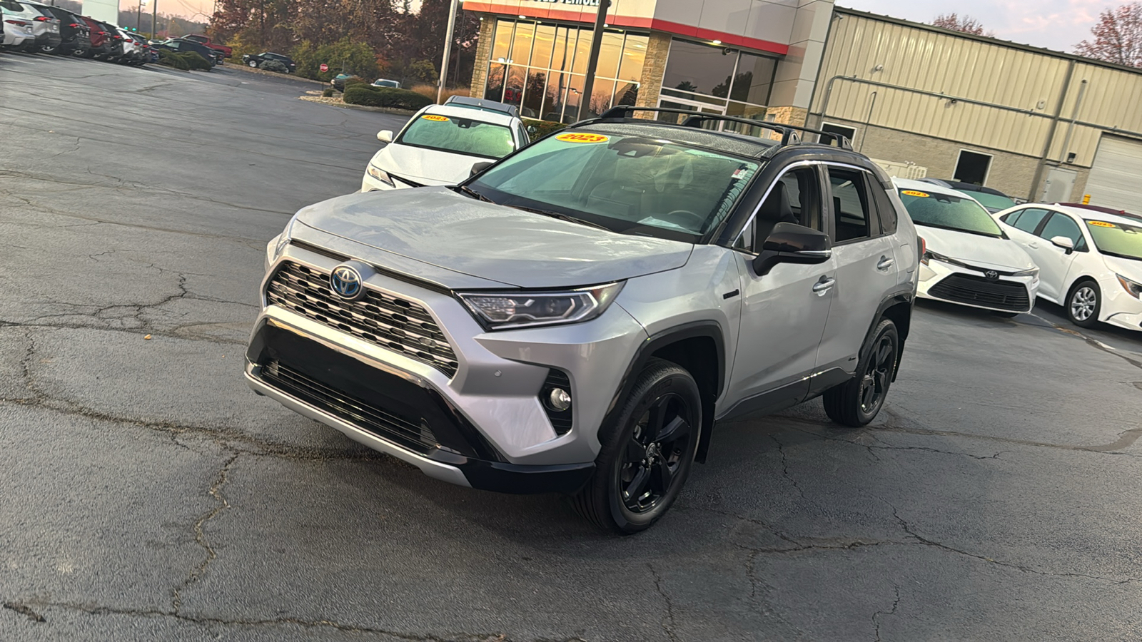 2021 Toyota RAV4 Hybrid XSE 10