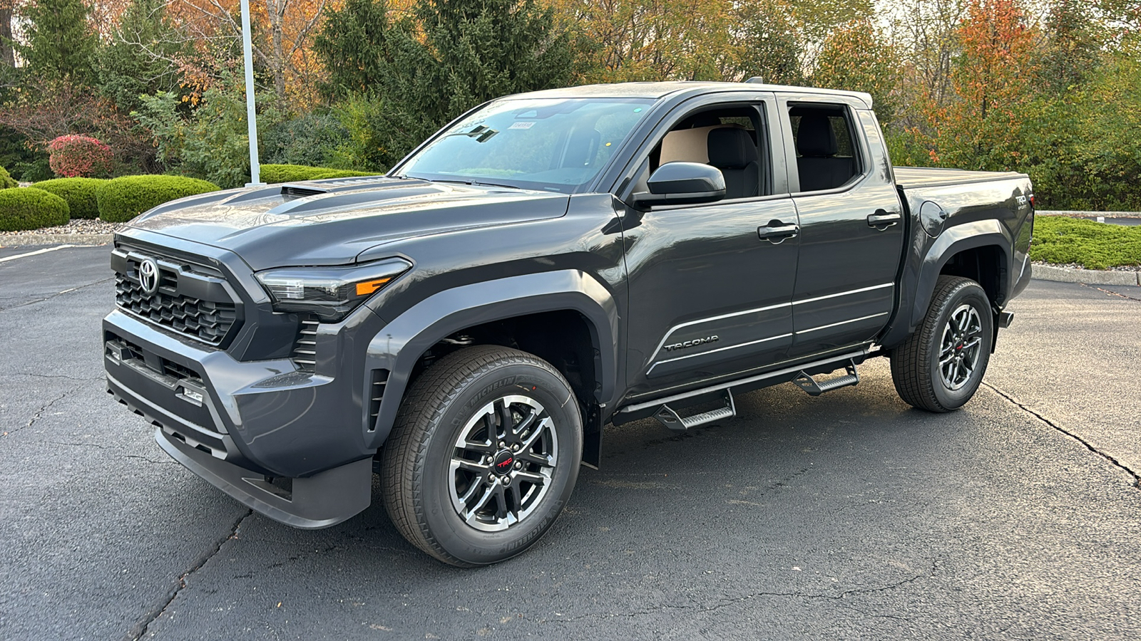 2024 Toyota Tacoma 4WD TRD Sport 41