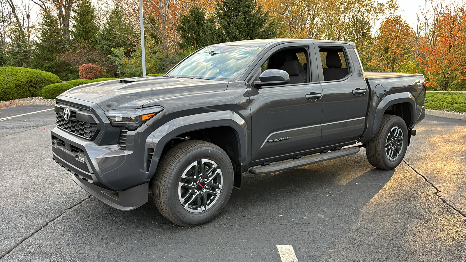 2024 Toyota Tacoma 4WD TRD Sport 41