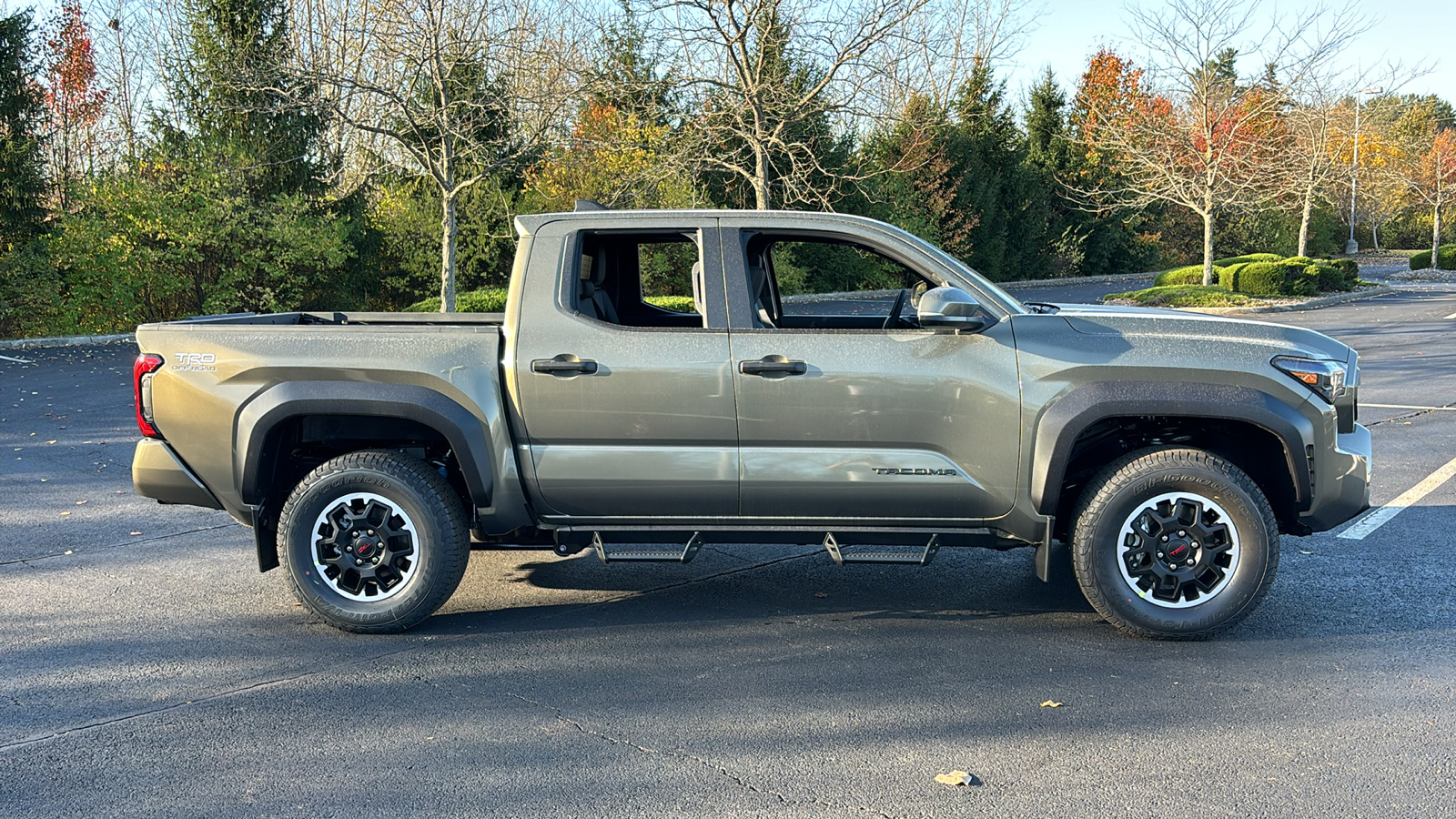 2024 Toyota Tacoma 4WD TRD Off-Road 3