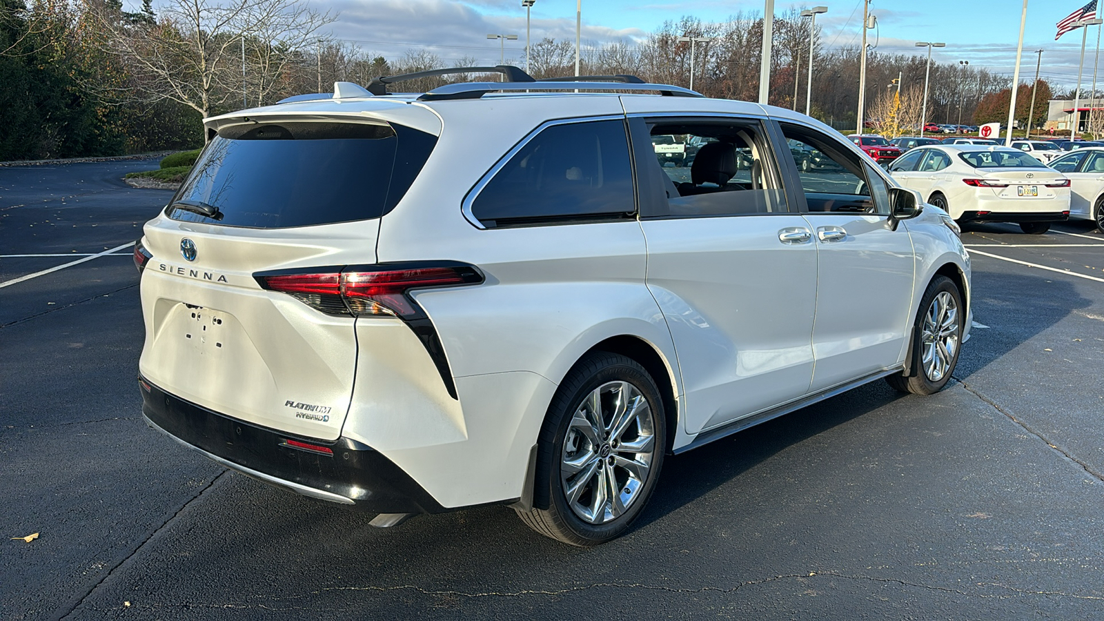 2024 Toyota Sienna Platinum 11