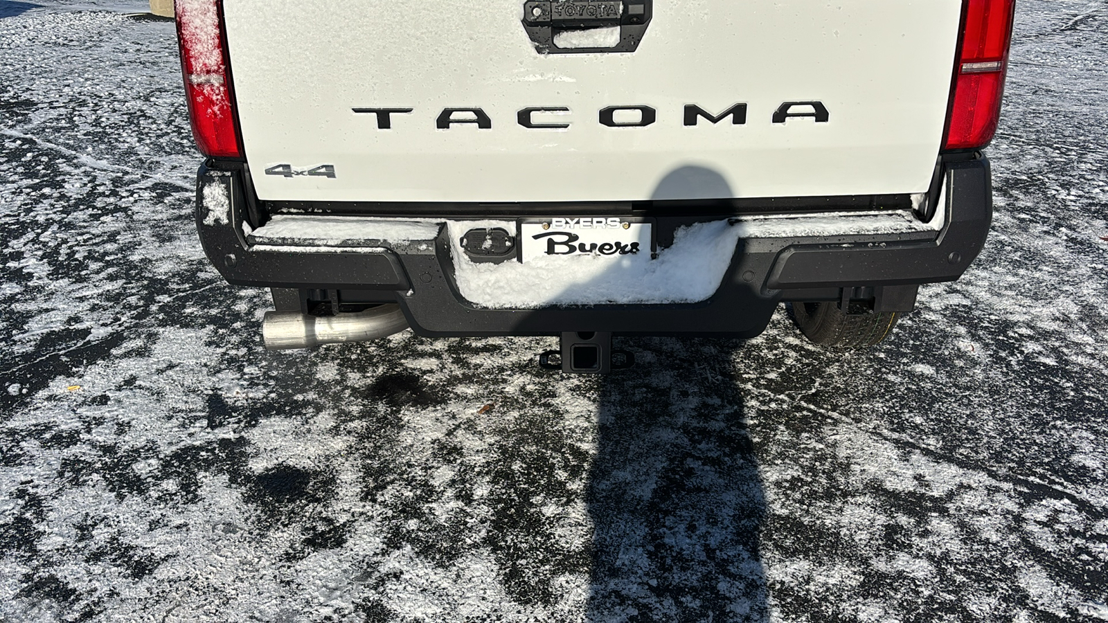 2024 Toyota Tacoma 4WD SR 12