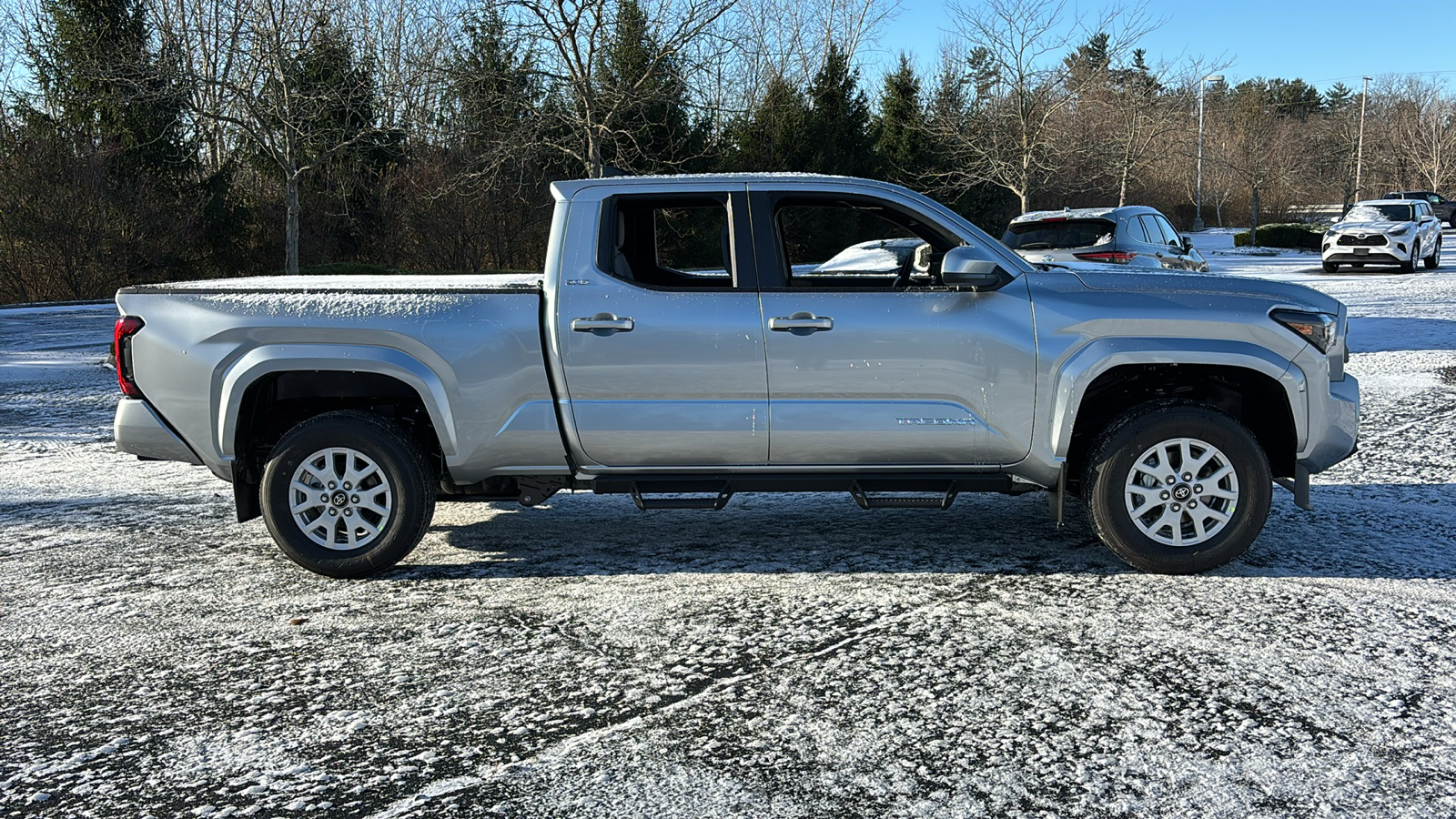 2024 Toyota Tacoma SR5 3