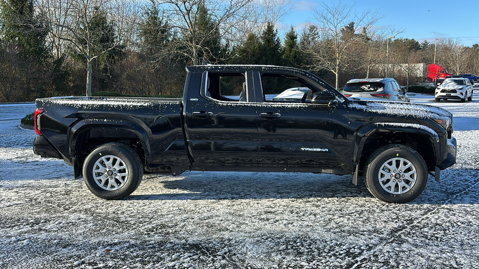 2024 Toyota Tacoma SR5 3